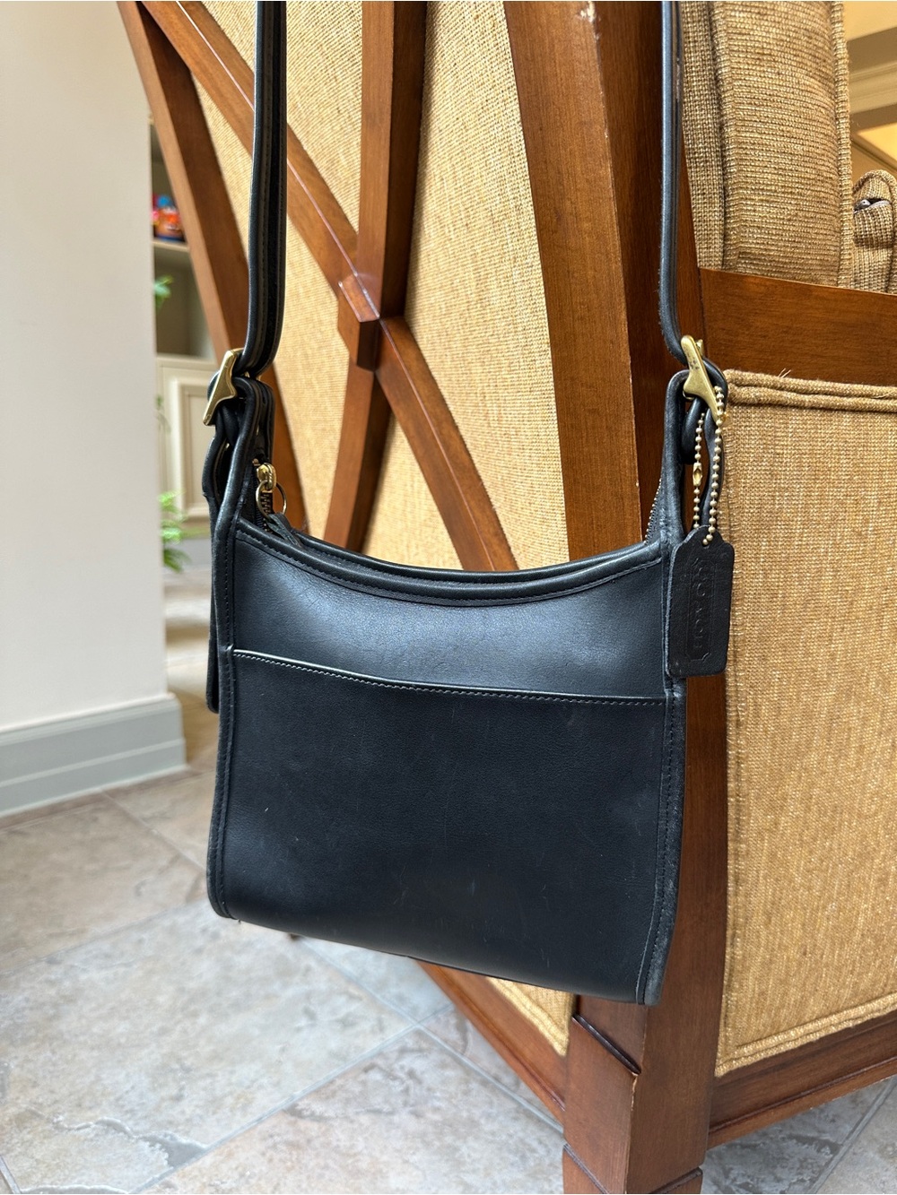 Coach - Vintage 9997 Legacy Black -  Glove Tanned Leather Crossbody Bag